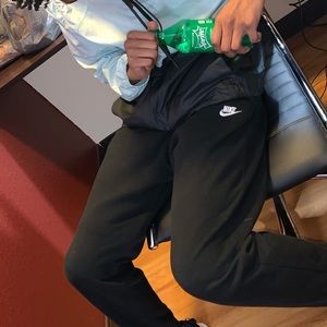 Meet your Posher, Cinile